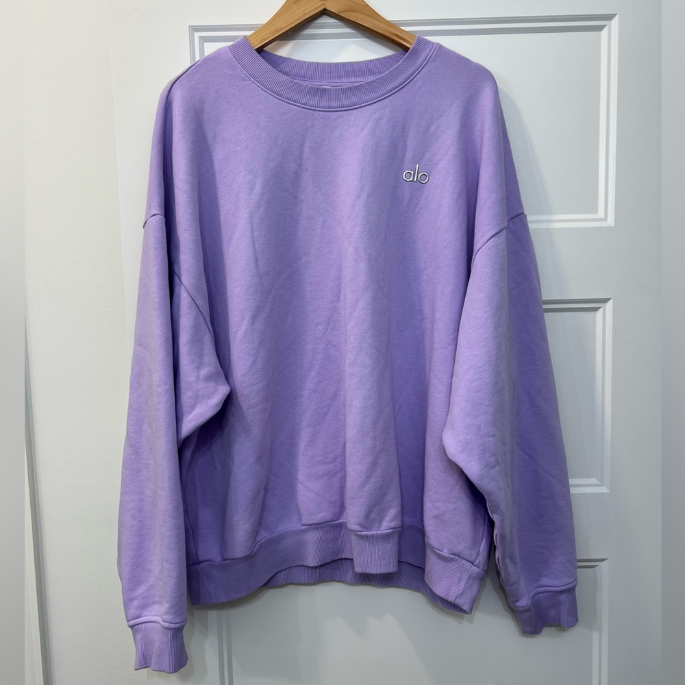 Alo Yoga accolade crew neck in Violet Skies size large